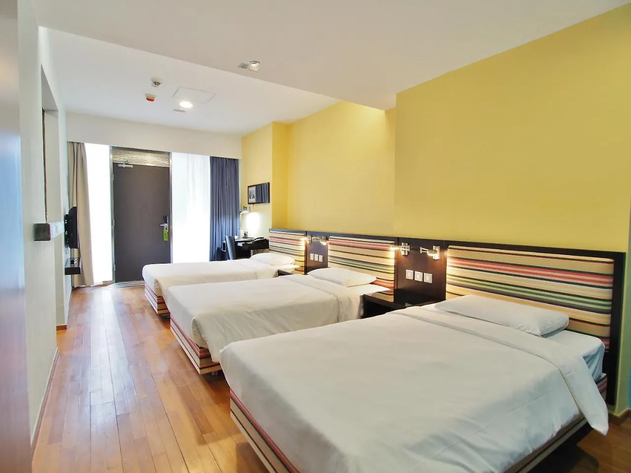Отель Y Loft Гонконг