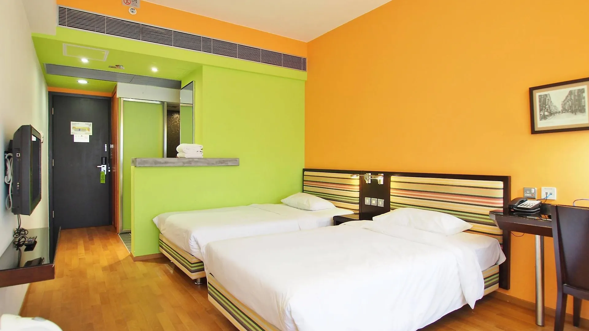 Отель Y Loft Гонконг
