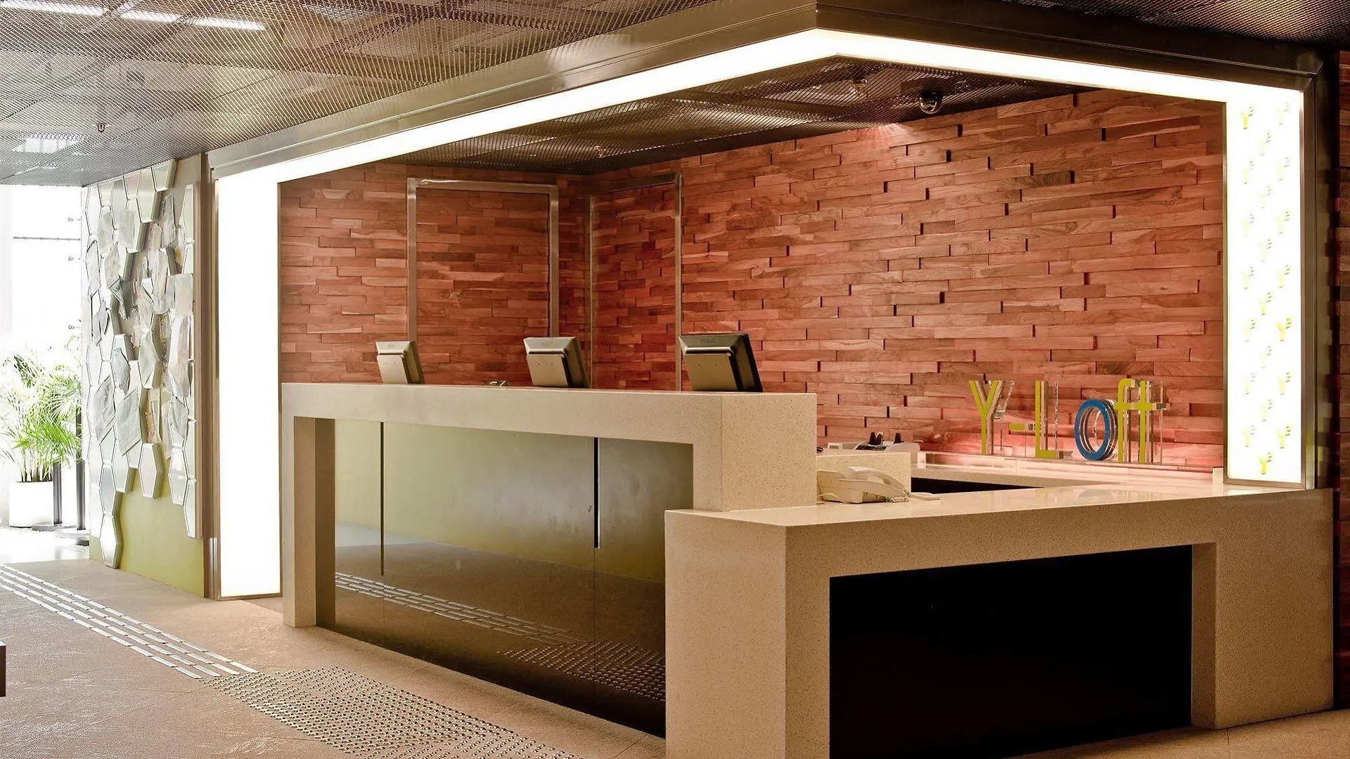 Отель Y Loft Гонконг