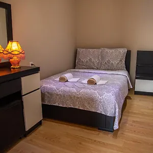 Апартаменты Sunny Apartments. Tbilisi. 300 Aragveli